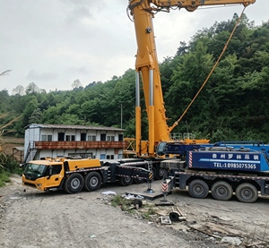 Grúa telescópica amarilla XCA1000G9-1 de servicio pesado con motor, bomba y engranajes, altura de elevación de 153 m para patios de construcción - Product Image 3