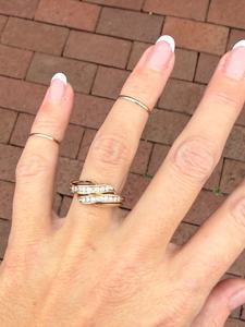 แหวนเพชรทรงกลมเจียระไนแบบบริลเลียนท์ วงกว้าง ทองคำ 10k สีเหลือง ดีไซน์หรูหรา งานฝีมือชั้นดี สำหรับงานแต่งงาน ขายดี ปี 2026 รับผลิตแบบ OEM - Product Image 6