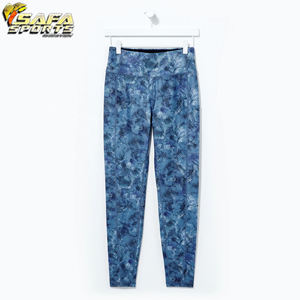 เลกกิ้งเอวกลางแบบลำลองของผู้หญิงคุณภาพสูงระบายอากาศออกแบบไร้รอยต่อปักโลโก้หนาบางขายส่งปากีสถาน - Product Image 3