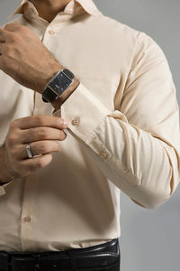 Camisa Formal de Lujo con Botones, Sensación de Seda Premium, Blusa de Esmoquin para Novio de Boda, Elegante Prenda de Vestir para Fiestas y Eventos Nocturnos, Top de Diseñador - Product Image 4