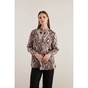 Blusa Vintage de Chifón con Bordado de Animales Estilo Western, Cuello Mandarín y Lazo - Product Image 1