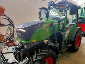 Tracteur agricole d'occasion Fendt Vario 200 4WD à roues motrices - Product Image 4