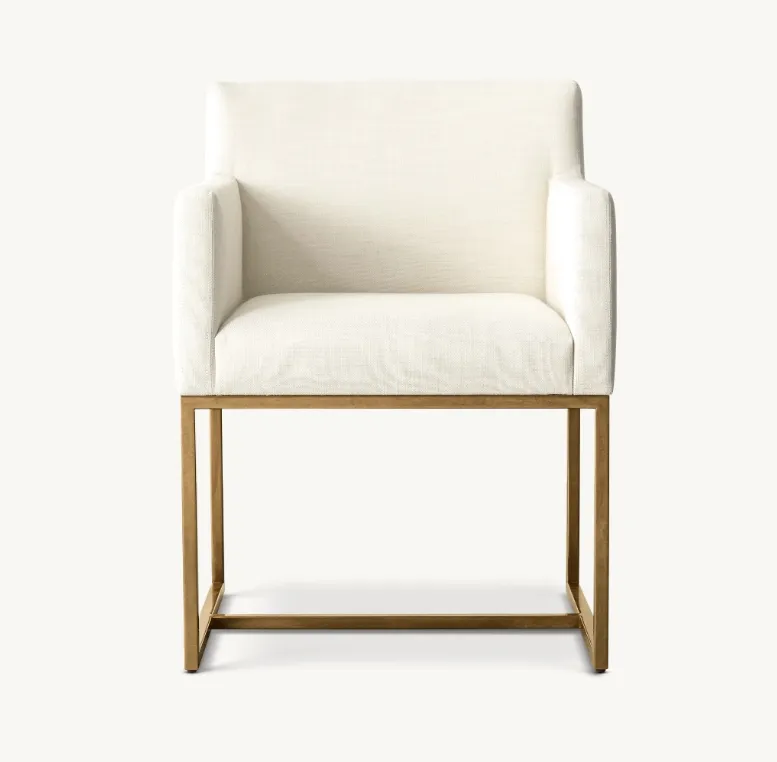 Cadeira de jantar com apoio de braço em tecido com base de metal para ambientes internos tradicional assento de café luxuoso americano