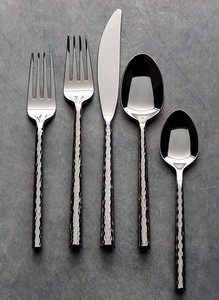 Meilleures ventes d'ensemble de couverts à poignée martelée en métal pour mariage hôtel restaurant noël avec logo personnalisé - Product Image 6