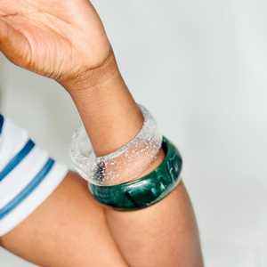 Lớn phong cách quá khổ hình học Acrylic Bangles thời trang mang nhãn hiệu nhựa phụ kiện với thiên thần và tình yêu chủ đề - Product Image 5