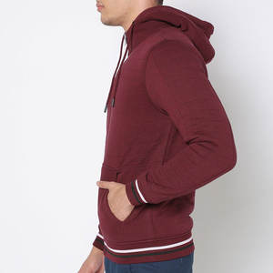 Sudadera con capucha básica para hombre Sudadera con capucha simple con bolsillo frontal Sudadera con capucha Lisa Logotipo personalizado impreso con cordón ajustable - Product Image 2