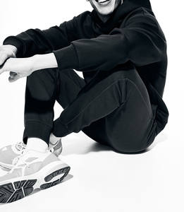 Pantalones de chándal unisex 100% algodón casual Hombre Jogger pantalones con logotipo bordado personalizado pantalones de gran tamaño. - Product Image 6