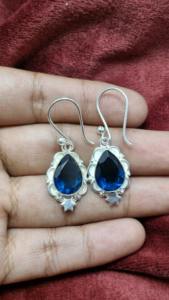 Boucles d'oreilles en argent sterling 925 faites à la main avec topaze bleue de Londres, bijoux vintage - Product Image 4