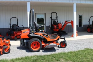 Kubota <b>Lawn</b> <b>Mower</b> 150L Grass Box <b>Self</b> <b>Propelled</b> Rotary Blade <b>Petrol</b> Gasoline 4-Cycle Professional Grade - Product Image 3