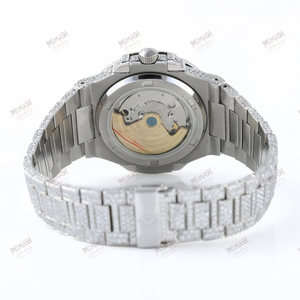 Montre élégante en diamant moissanite, feu brillant, détails haut de gamme et design sophistiqué pour un look de poignet époustouflant - Product Image 6