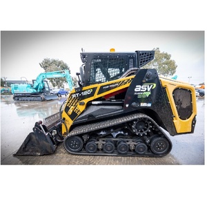Tracteur de jardinage sur chenilles ASV RT-120 doté d'une capacité de charge utile de 3745 lb et d'une transmission standard à deux vitesses - Product Image 4