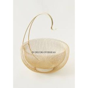 Best Selling New Pattern Arrival High Grade Gold Plated Eye Catching Look Heavy Duty Metal <b>Wire</b> Made Bread & Fruit <b>Basket</b> - Product Image 1