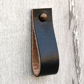 Manijas de Cuero Premium para Armarios y Puertas de Muebles, Acabado Pulido Impermeable, Diseño Elegante - Product Image 5