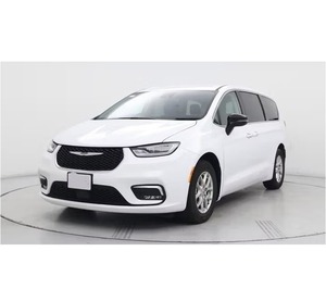 Chrysler Pacifica Touring L FWD 2024 Usado en Excelentes Condiciones - Product Image 1