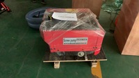 Petite pompe concrète électrique mobile 220V transportant l'équipement de versement de chargeur