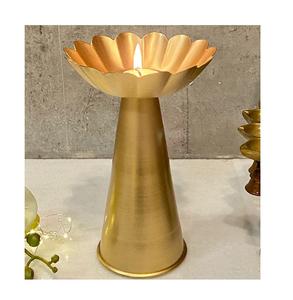 Bougeoir en laiton massif de style américain Nouveau design Finition dorée Vaisselle de Noël Centres de table Décoration - Product Image 1