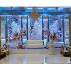 Escenario de boda de fibra de estilo bohemio contemporáneo Escenario de recepción de boda elegante y elegante Decoración de escenario de tema occidental con paneles de pilares - Product Image 1