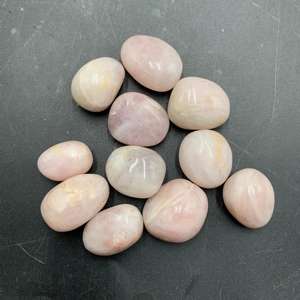 Pierre roulée de quartz rose naturel, cristal de guérison rose, pierre de poche en quartz poli, minéral de collection - Product Image 4