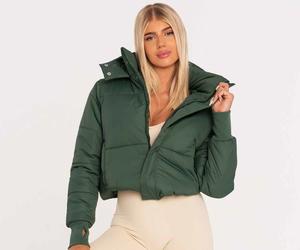 Nouvelle conception OEM Veste matelassée légère à manches longues imperméable pour femmes Haute qualité Personnalisée Fermeture éclair intégrale Pliable à capuche - Product Image 1