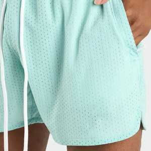 Shorts de sport mi-taille pour hommes, personnalisables avec broderie, style urbain décontracté, poches, 100% polyester, toile gris fumé, séchage rapide - Product Image 4
