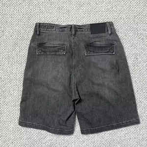 Vente en gros de shorts baggy en denim stylés pour hommes, shorts en jean doux de haute qualité pour une tenue décontractée. - Product Image 2