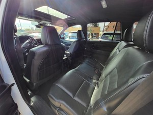 Magnifique Honda Passport EXL 2021, transmission automatique, sièges en cuir, transmission intégrale - Product Image 4