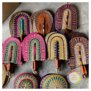 Ensemble cadeau de ventilateur, éventail africain à main avec poignée en cuir, vendu assorti, éventail en herbe de mer tissée, petit, multifonctionnel, coloré - Product Image 2