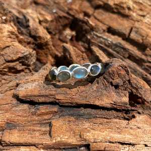 Anillo de Labradorita Hecho a Mano con Corte Ovalado, Plata de Ley 925, Certificado IGI, Joyería de Cristal para Fiestas, Regalo Elegante para Mujer - Product Image 1