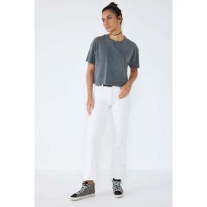 T-shirt court brodé de pierres - Product Image 2