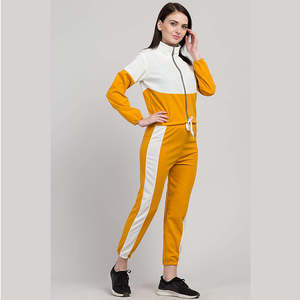 Conjunto Deportivo de 2 Piezas de Poliéster Personalizado para Mujer, Ropa Deportiva de Moda Unisex para Fútbol, Ropa Deportiva para Correr al por Mayor - Product Image 1