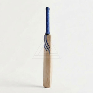 Bâtons de cricket haut de gamme faits à la main en bois de saule avec poignée de qualité, équipement sportif pour joueurs professionnels et de club - Product Image 4