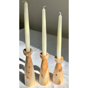 Diseño atractivo Forma personalizada Portavelas de madera Portavelas Venta caliente Suministros de hotel Portavelas y soporte de mesa - Product Image 1