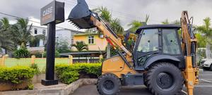 Cargadora Compacta Original Nueva Modelo 570ST en Venta, como Retroexcavadora o Cargadora Frontal - Product Image 5