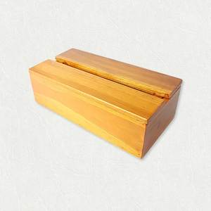 Caja de Pañuelos de Madera de Nogal de Lujo |   Portarrollos de Papel de Madera para Baño y Sala de Estar |   Estuche de Almacenamiento de Escritorio Moderno y Duradero |   Decoración del Hogar - Product Image 5