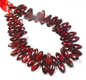 ลูกปัดพลอยโกเมน Mozambique 100% 11X5-13X6มม. ลูกปัดสีแดงโกเมนแอฟริกันเส้น9" - Product Image 1