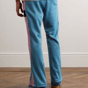 กางเกงผ้าฝ้ายเอวสูงสำหรับผู้ชายกางเกงวอร์มทรงหลวมแบบกำหนดเองพร้อมกระเป๋าตกแต่งสตรีทแวร์แบบลำลองขายส่ง - Product Image 3