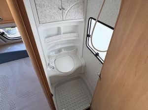 CARAVANA TEARDROP PARA 2-3 PERSONAS, MINI REMOLQUE DE EXCELENTE CALIDAD, COLOR BLANCO, CON CERTIFICADO CE, EN VENTA PARA EE. UU. Y EUROPA - Product Image 3