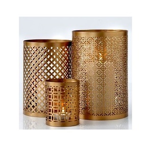 Tempat lilin votive besi gaya timur dengan inspirasi bunga dan kecantikan ukiran laser untuk dekorasi ruang Kudus - Product Image 1