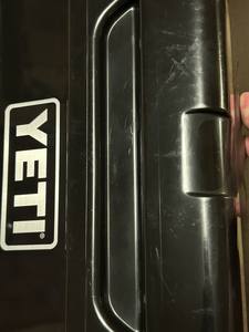 Ventes chaudes YETIIs Tundra 45L NOIR RARE Glacière DIY OEM Imperméable Isolée - Product Image 6