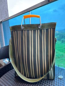 กระเป๋าโท้ทผ้าไนลอนลายขวางเป็นมิตรกับสิ่งแวดล้อมหูหิ้วโลหะวัสดุรีไซเคิลทำจากไนลอนรีไซเคิล - Product Image 5