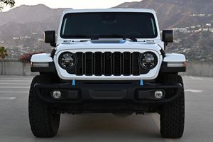 Wrangler Rubicon X 4xe 2024, Híbrido Enchufable de 375 hp, 4x4, Sin Modificar - Product Image 2