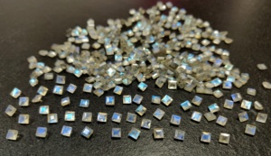 ลาบราดอไรต์ธรรมชาติเจียระไนเหลี่ยมเหลี่ยม5มม. ลาบราดอไรต์ทรงหลวม - Product Image 2