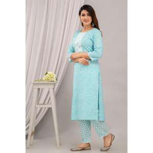 ชุดกระโปรงทรงเอไลน์พิมพ์ลายดอกไม้สีฟ้าอ่อนของผู้หญิงพร้อมกางเกงและ dupatta ที่มีดีไซน์แอก - Product Image 3