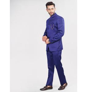 Costume semi-formel bleu pour homme de haute qualité et confortable, idéal pour les entretiens, le travail quotidien, les voyages et les rassemblements sociaux, en vente - Product Image 1