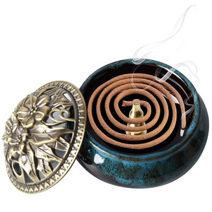 Porte-encens diffuseur de parfum gracieux avec motif de fleurs parfait pour la décoration de la maison ajoute beauté et élégance aux intérieurs - Product Image 5