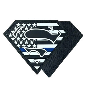 洋服フックとループバック3Dソフトラバーロゴパッチカスタム薄型ブルーラインアメリカ国旗スーパーマンシールドPVCパッチ - Product Image 2