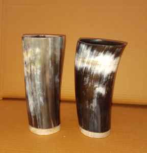 แก้วมักลายเขาควายธรรมชาติขัดเงามือเป็นมิตรต่อสิ่งแวดล้อมภาชนะใส่เครื่องดื่มแบบไวกิ้งผลิตภัณฑ์แกะสลักสไตล์สัตว์จากธรรมชาติที่บ้าน - Product Image 5