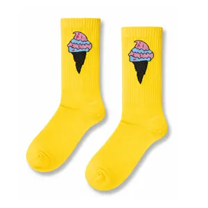 Calcetines de tenis con estampado de helado amarillo, transpirables, para uso diario - Product Image 1