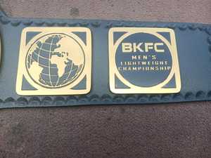 เข็มขัดหนังแท้รุ่นเฮฟวีเวต4มม. เข็มขัดรางวัลแบบดั้งเดิมสำหรับการแข่งขันศิลปะการต่อสู้ - Product Image 3