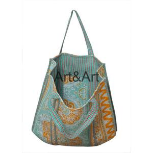 Sacs fourre-tout en coton vintage faits à la main pour femmes, deux poignées, imprimé floral en blocs, matelassé, fermeture ouverte, voyage d'été, hiver, toutes saisons - Product Image 4